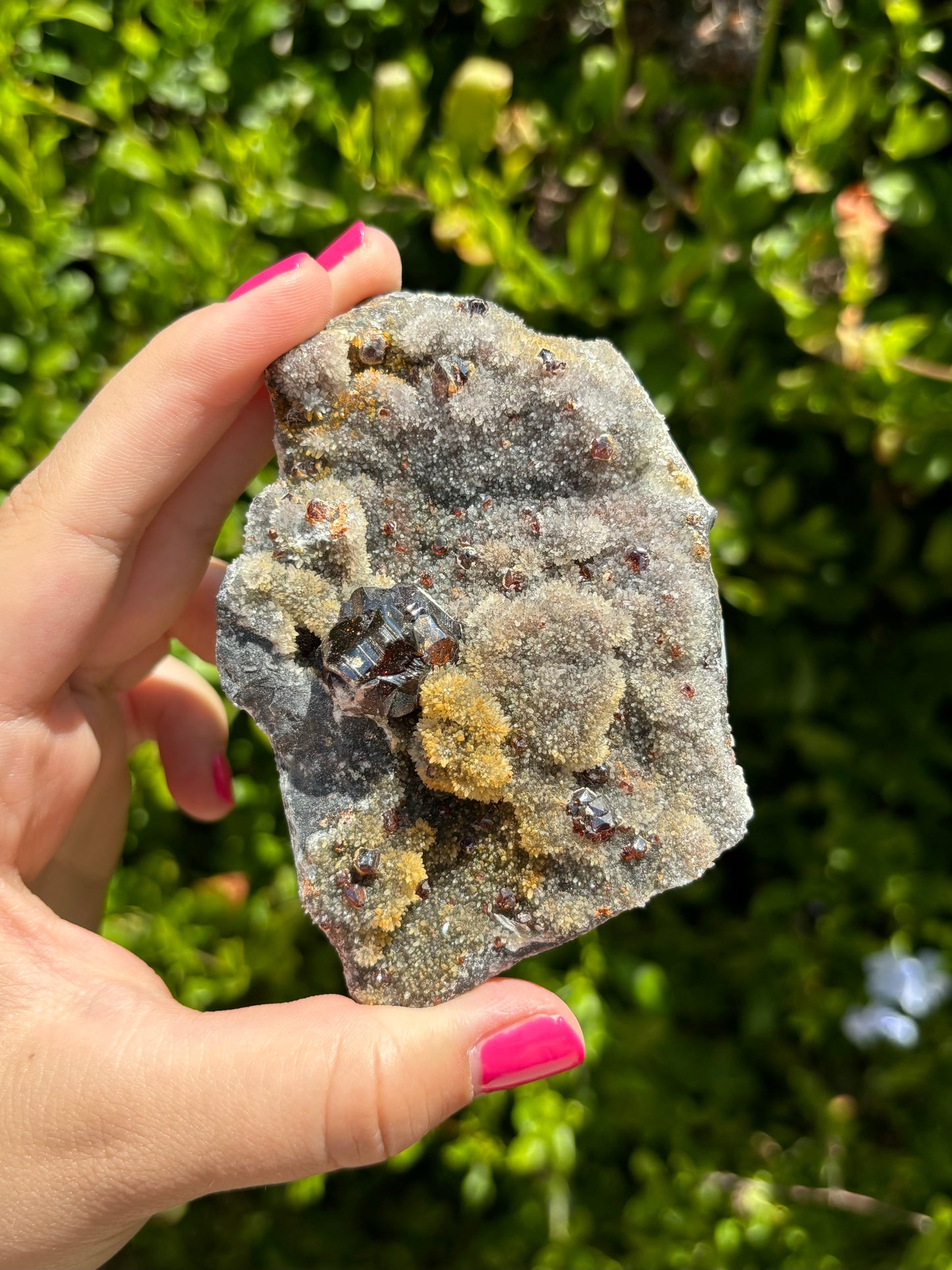 Sphalerite with Garnet B