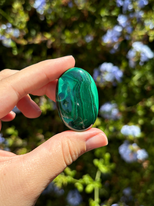 Malachite palmstones