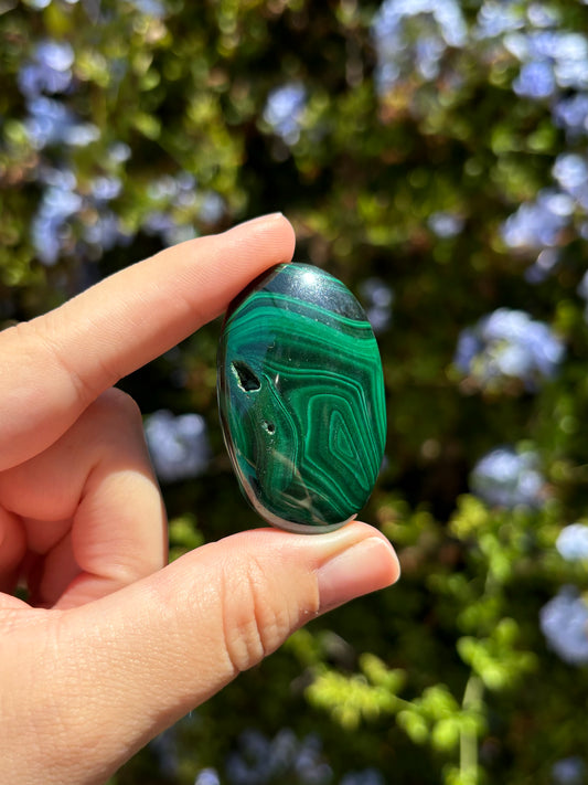 Malachite palmstones